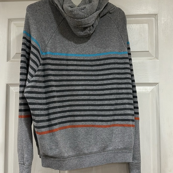 Zip up - Picture 2 of 2